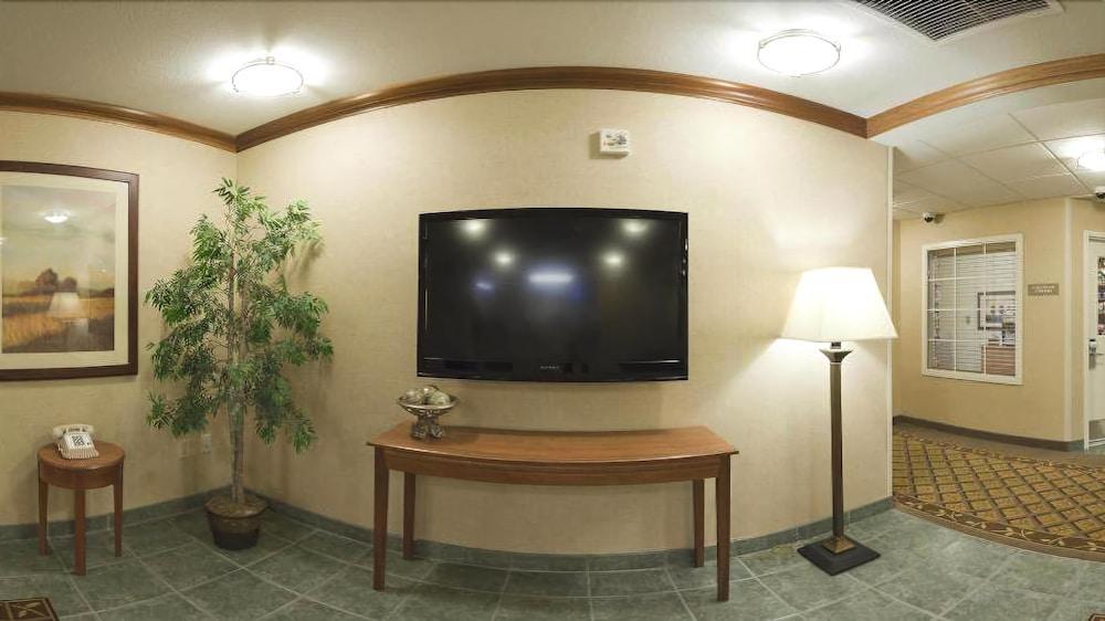 Candlewood Suites Junction City - Ft. Riley By Ihg מראה חיצוני תמונה