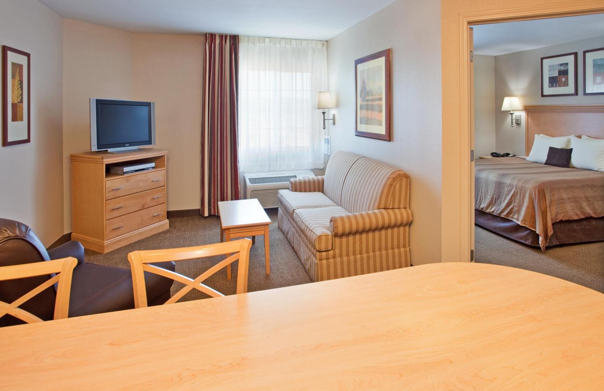 Candlewood Suites Junction City - Ft. Riley By Ihg מראה חיצוני תמונה